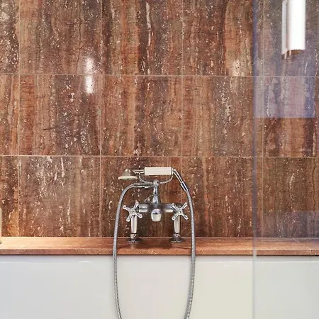 酒店 Du Sentier 4*